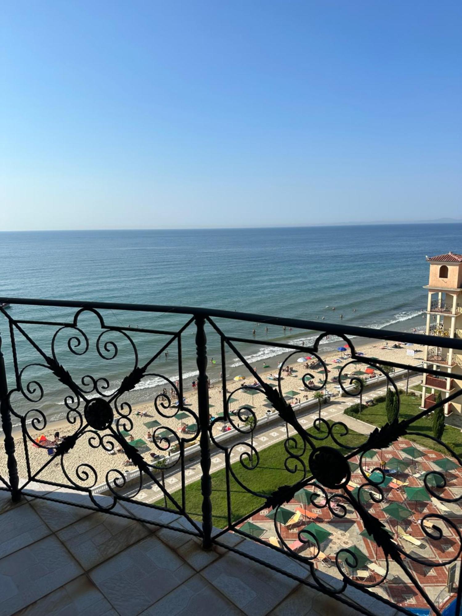 Andalusia Apartments เอเลนีเต ภายนอก รูปภาพ