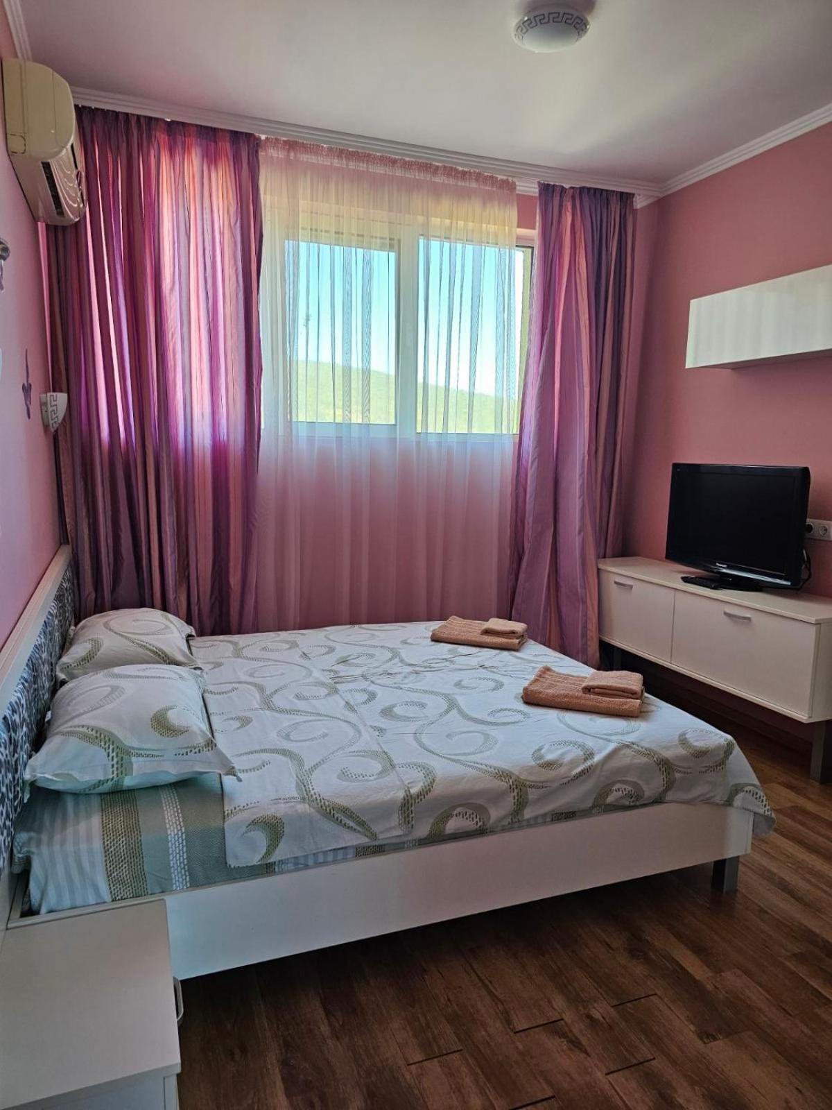 Andalusia Apartments เอเลนีเต ภายนอก รูปภาพ