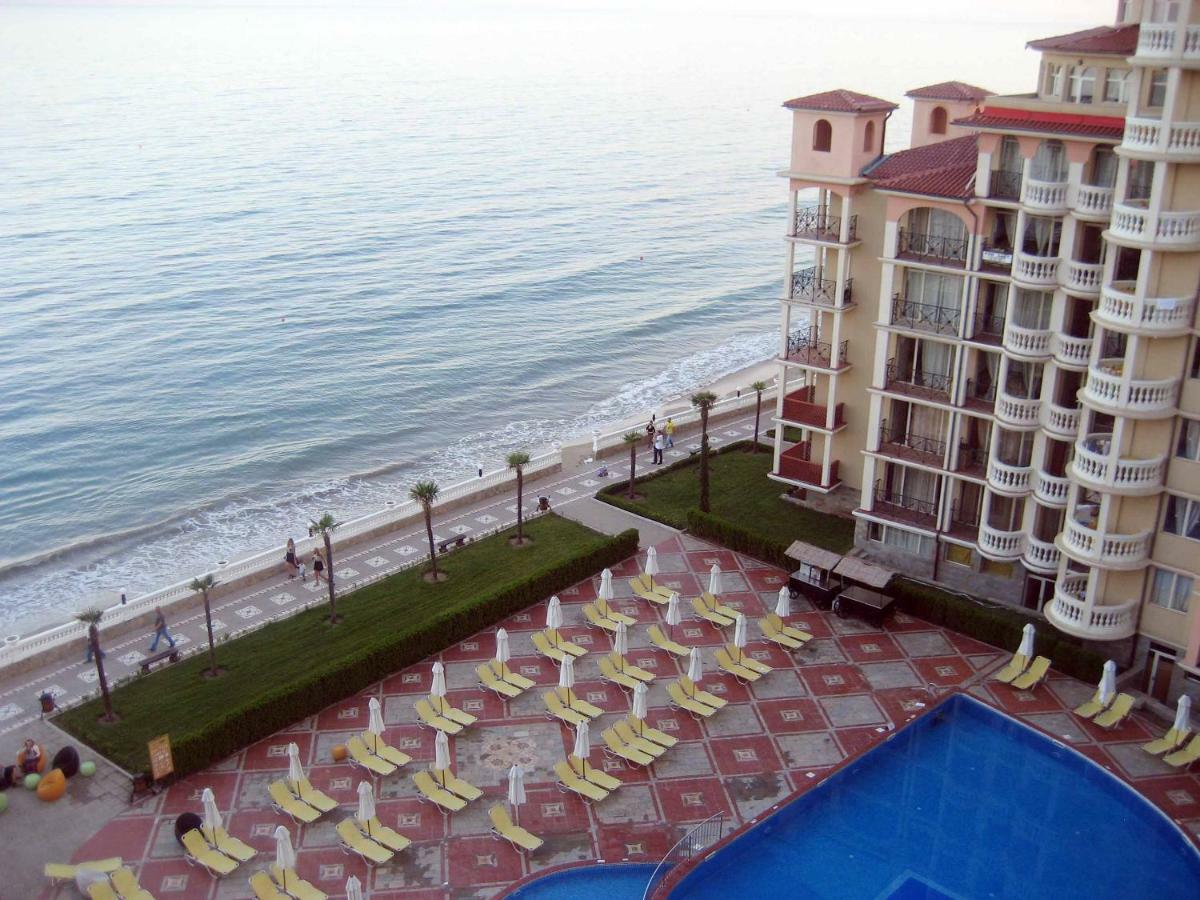 Andalusia Apartments เอเลนีเต ภายนอก รูปภาพ