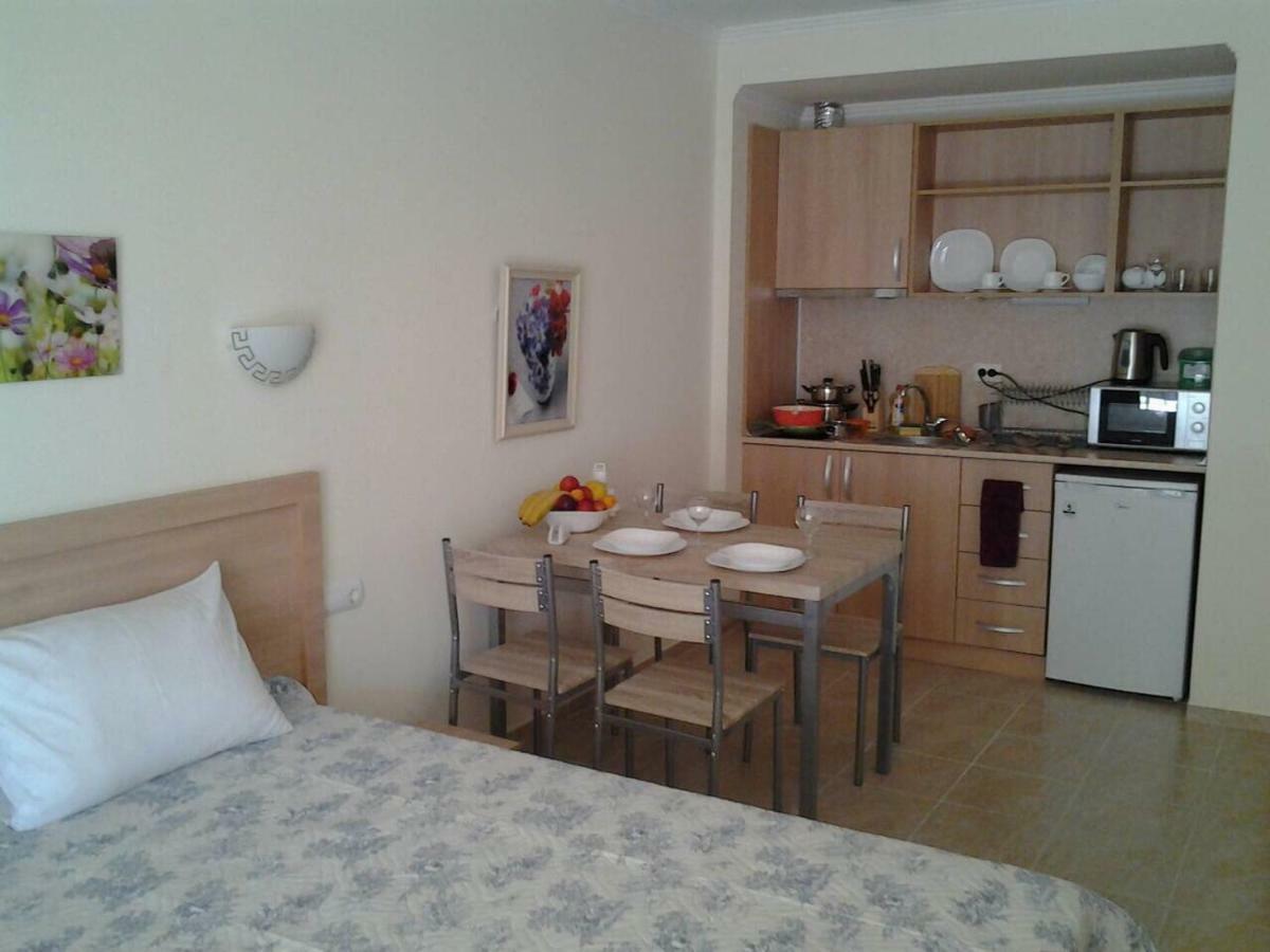 Andalusia Apartments เอเลนีเต ภายนอก รูปภาพ